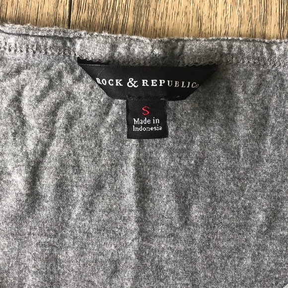 Rock & Republic Gray Pocket Tee - Picture 2 of 5